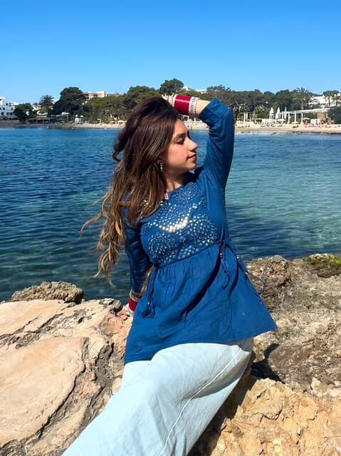 Falak Flared Kurti (Women)