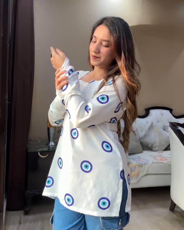 Noor Short Kurti (women)