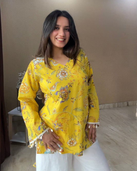 Pia Short Kurti (Women)