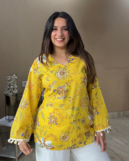 Pia Short Kurti (Women)
